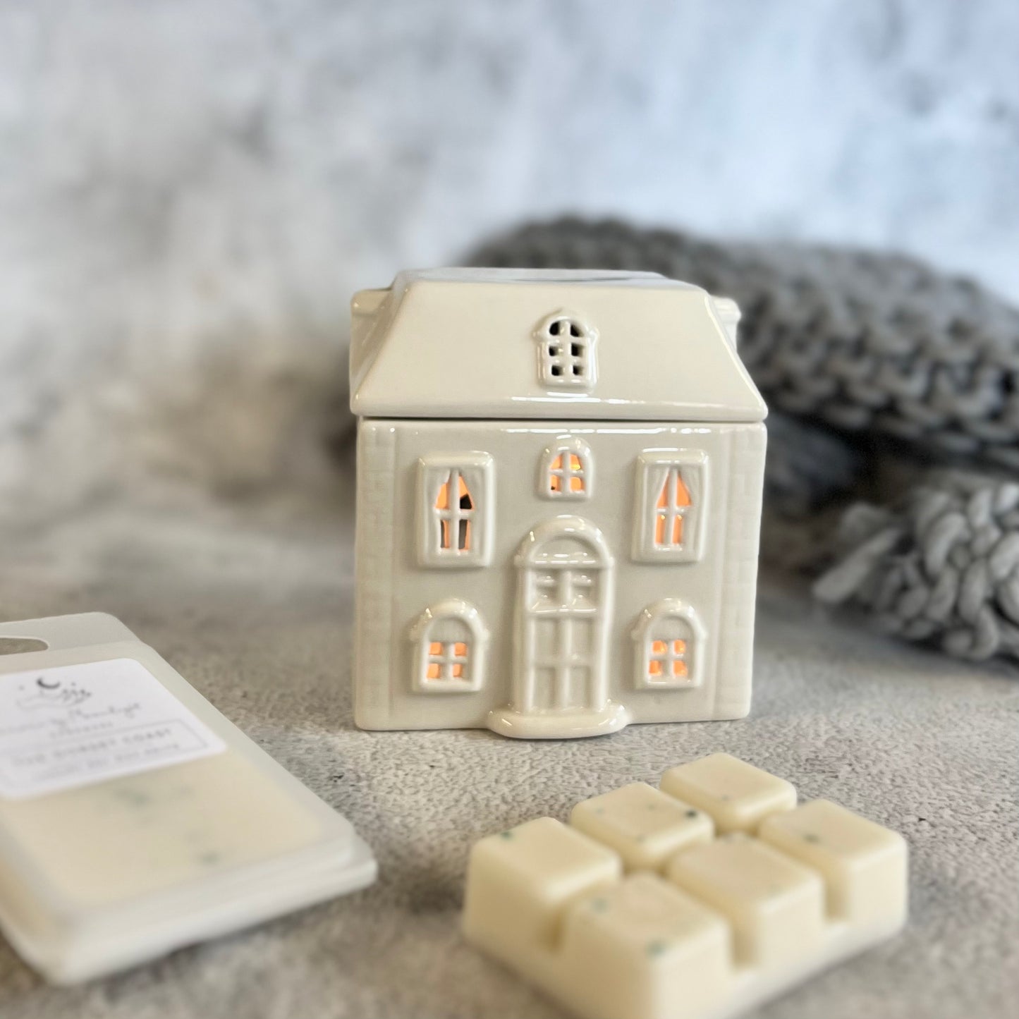 Cosy Cottage Wax Melt Burner